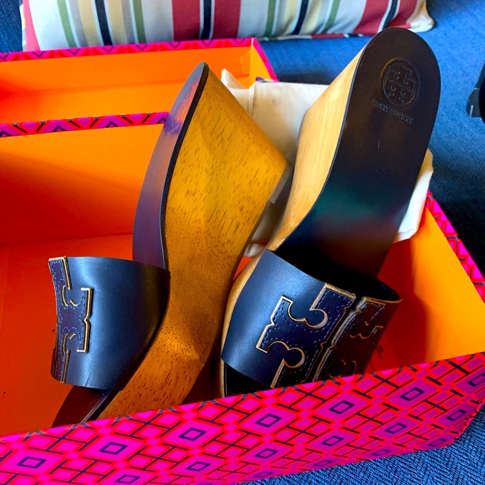 TORY BURCH slides sandals size 7 Navy Color